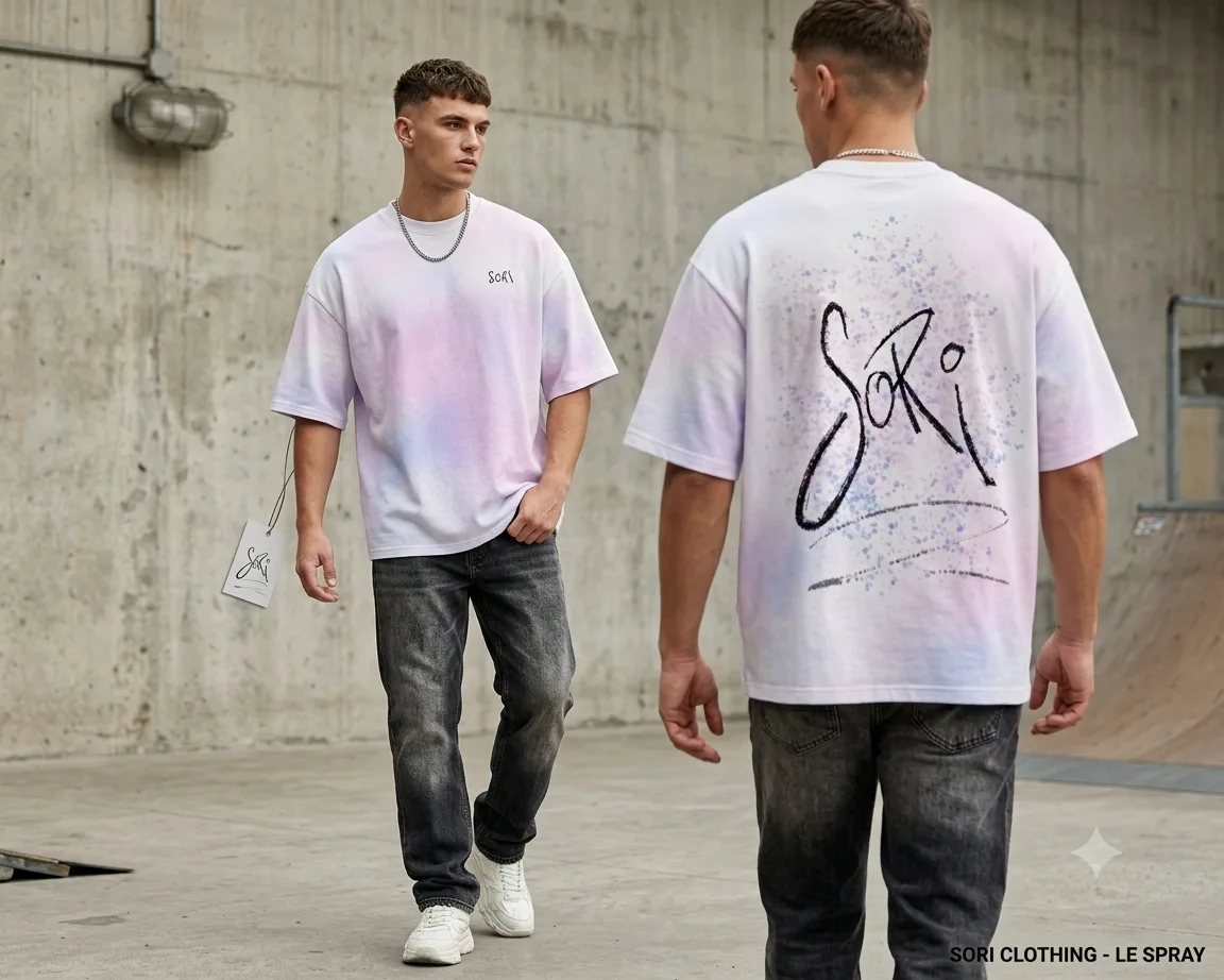 Deux vues du tee La signature porté au skatepark : logo SORI poitrine à l'avant, grande signature sprayée au dos